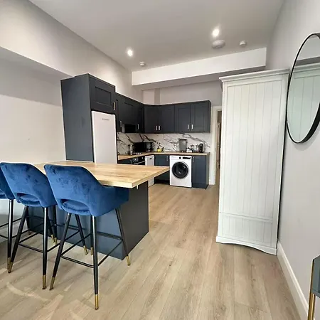 Abbey Apartment
