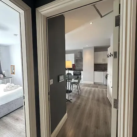 Abbey Apartment