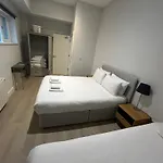 Abbey Apartment *